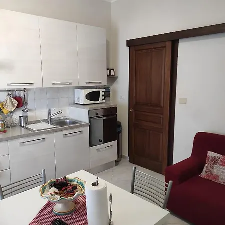 Santa Rita: Location Near Molinette Hospital & Politecnico Apartment Turin