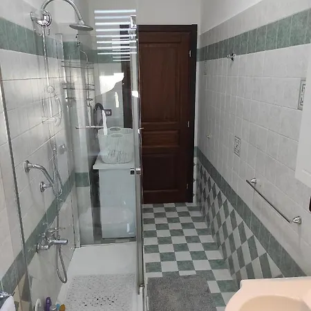 Apartment Santa Rita: Location Near Molinette Hospital & Politecnico *